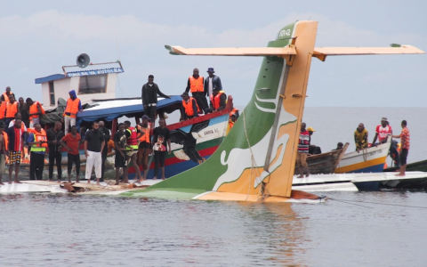 精准航空PW494航班在坦桑尼亚维多利亚湖坠落，至少3人死亡