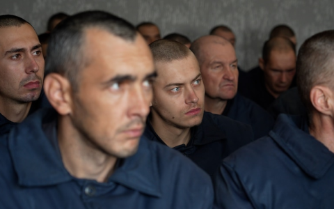 普京的应征者可以在乌克兰最大的战俘营结束他们只能寄希望于一场交易