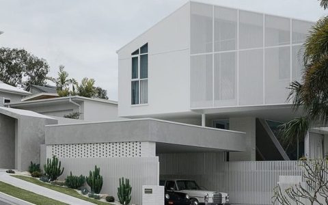 受卡里尔酒店启发的海岸住宅将设计推向新的高度