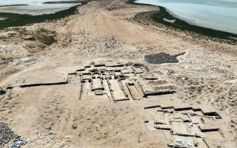 在阿拉伯联合酋长国海岸发现可能有1400多年历史的基督教修道院