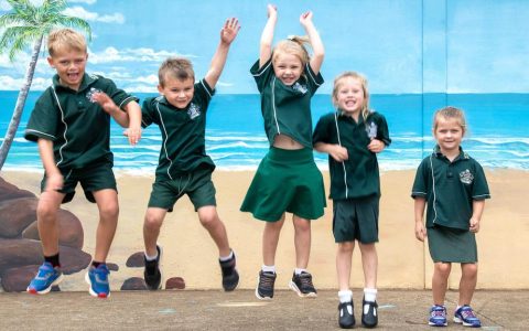 NAPLAN V 的房价：小而强的昆士兰学校获得最高分